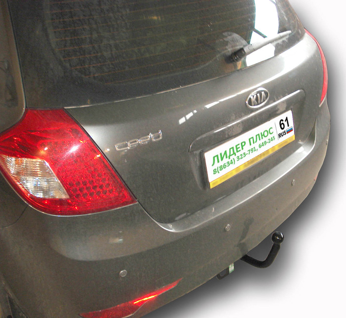 Фаркоп для KIA Ceed ED хетчбек 2007-2012, Hyundai i30 FD 2008-2012