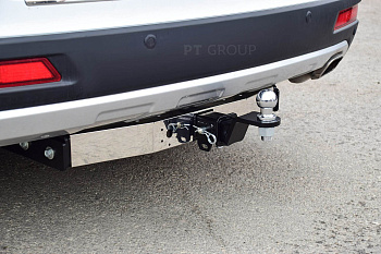 Фаркоп с нержавеющей накладкой Haval H6 2014-2020 съемное крепление шара под американский квадрат